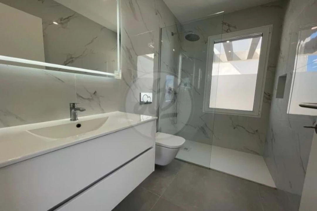 Moradia T4 para Venda em Mexilhoeira Grande Foto 35