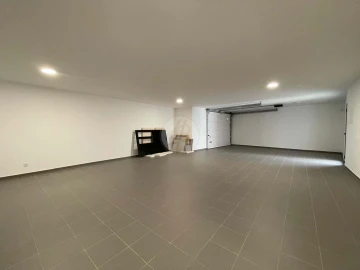 Moradia T4 para Venda em Mexilhoeira Grande