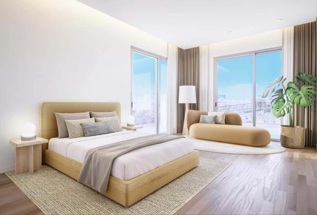 Apartamento T4 para Venda em Quarteira Foto 5