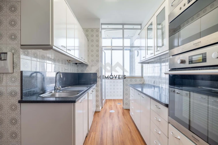 Apartamento T3 para Arrendamento em Santa Marinha e São Pedro da Afurada Foto 13