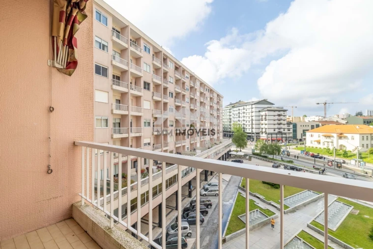 Apartamento T3 para Arrendamento em Santa Marinha e São Pedro da Afurada Foto 3