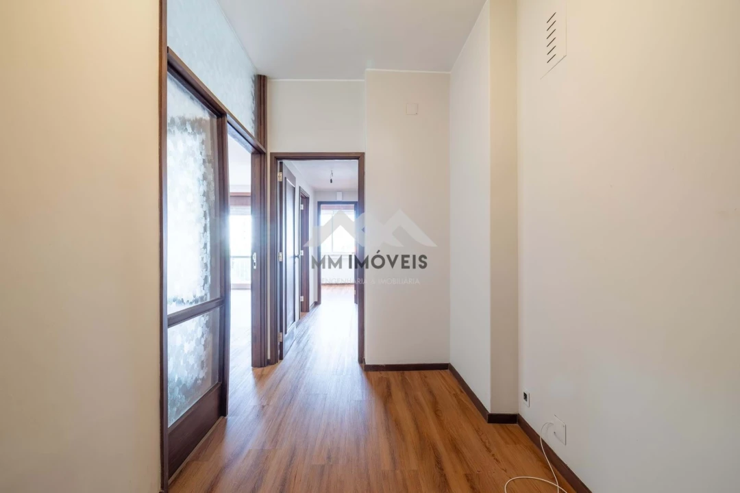 Apartamento T3 para Arrendamento em Santa Marinha e São Pedro da Afurada Foto 10