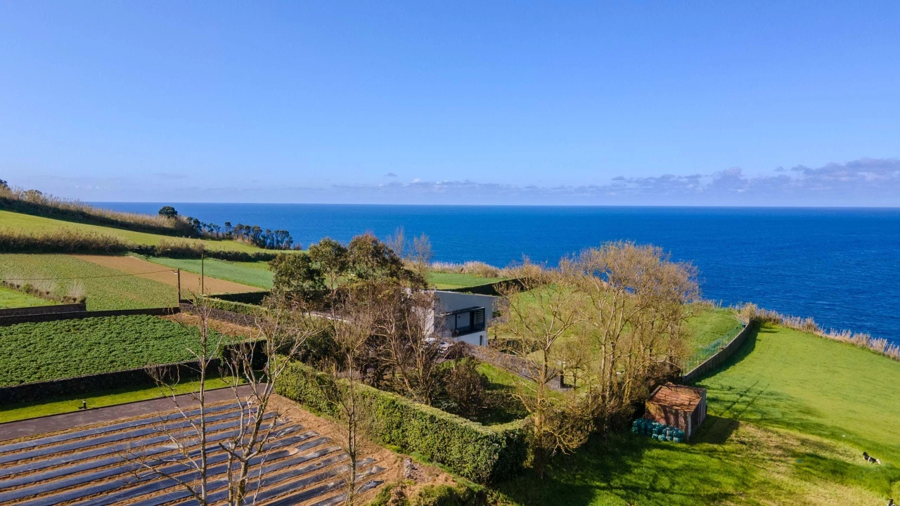 Moradia T3 para Venda em Ponta Delgada (São Pedro) Foto 55