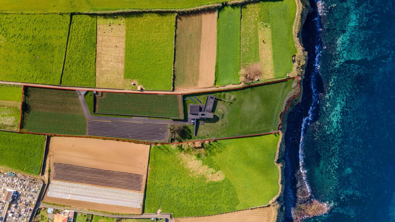 Moradia T3 para Venda em Ponta Delgada (São Pedro) Foto 44