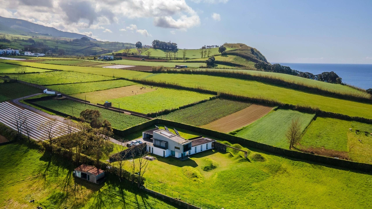 Moradia T3 para Venda em Ponta Delgada (São Pedro) Foto 51