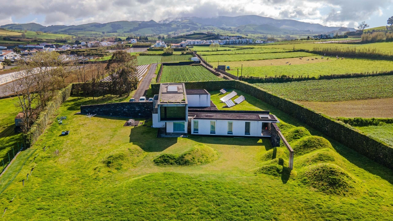 Moradia T3 para Venda em Ponta Delgada (São Pedro) Foto 47