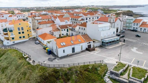 Moradia T3 para Venda em Atouguia da Baleia