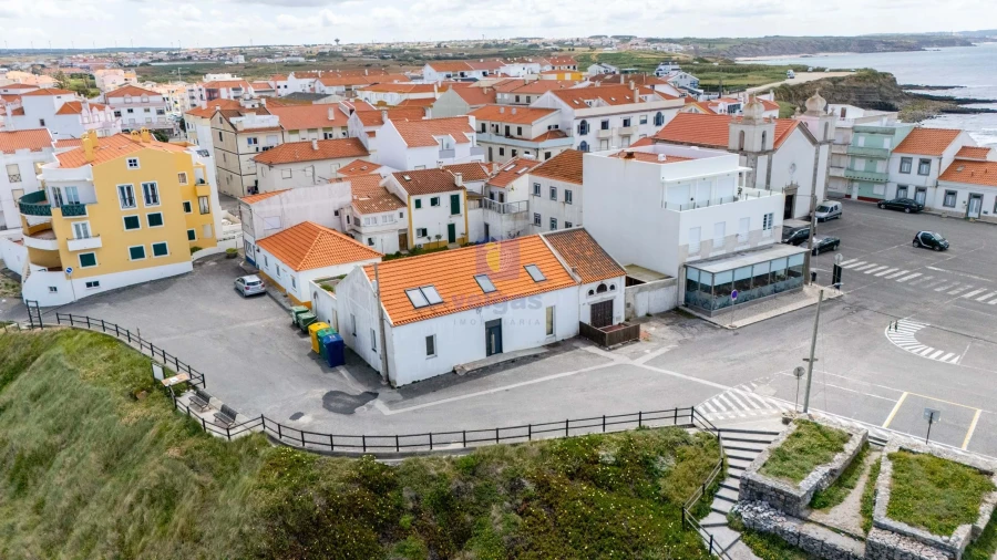 Moradia T3 para Venda em Atouguia da Baleia Foto 6