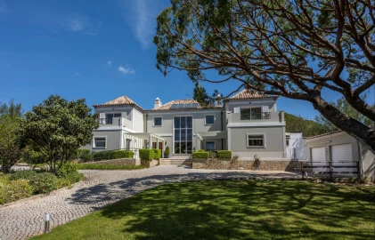 Moradia T4 para Venda em Loule (São Clemente)
