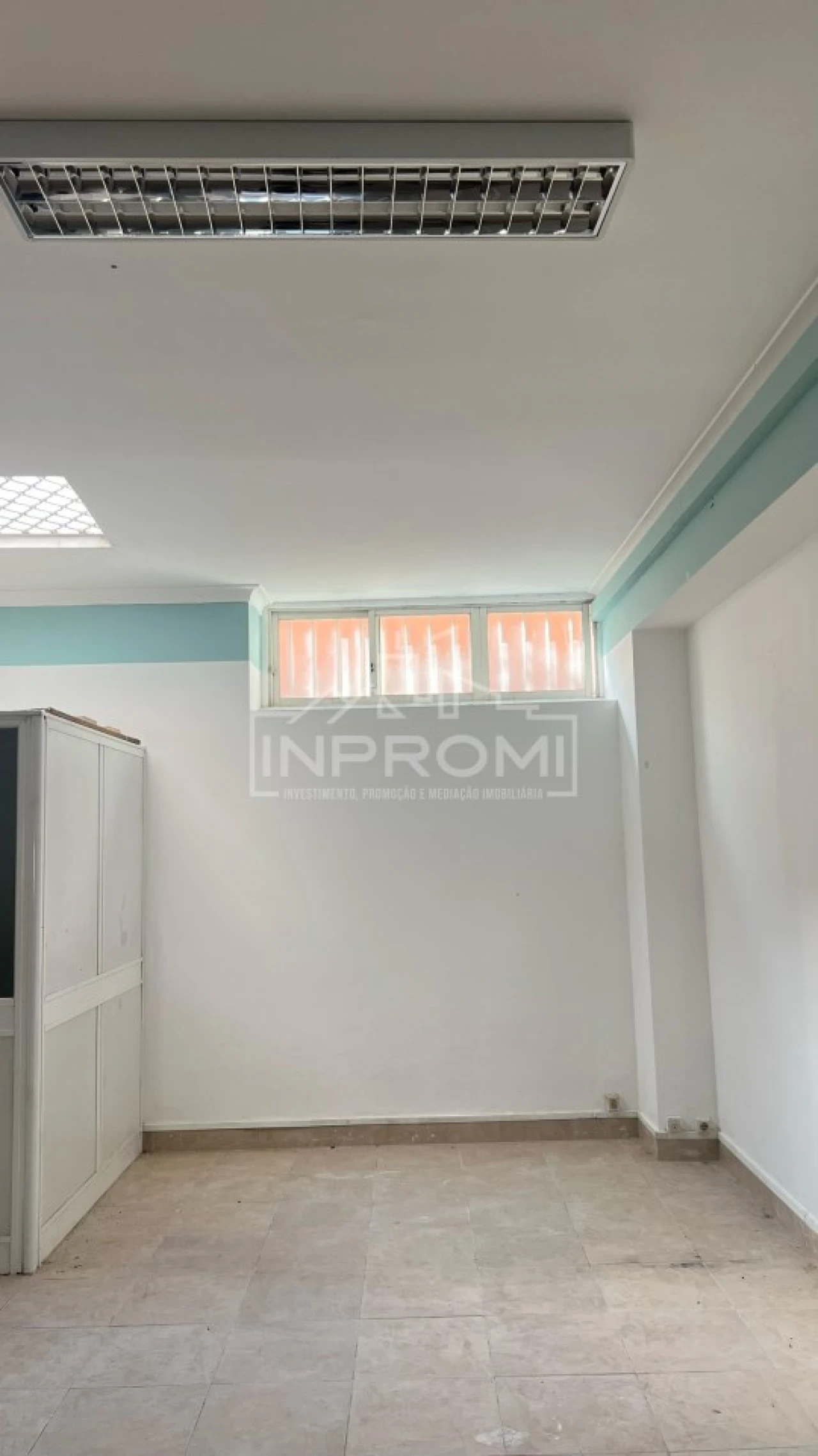 Loja para Venda em Cacém e São Marcos Foto 4