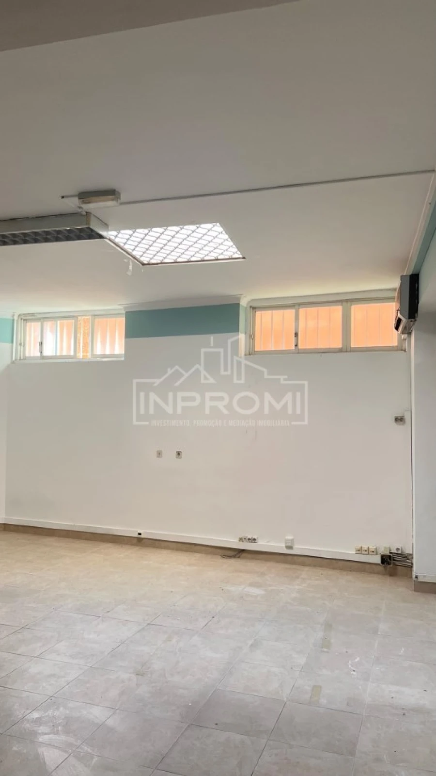 Loja para Venda em Cacém e São Marcos Foto 5