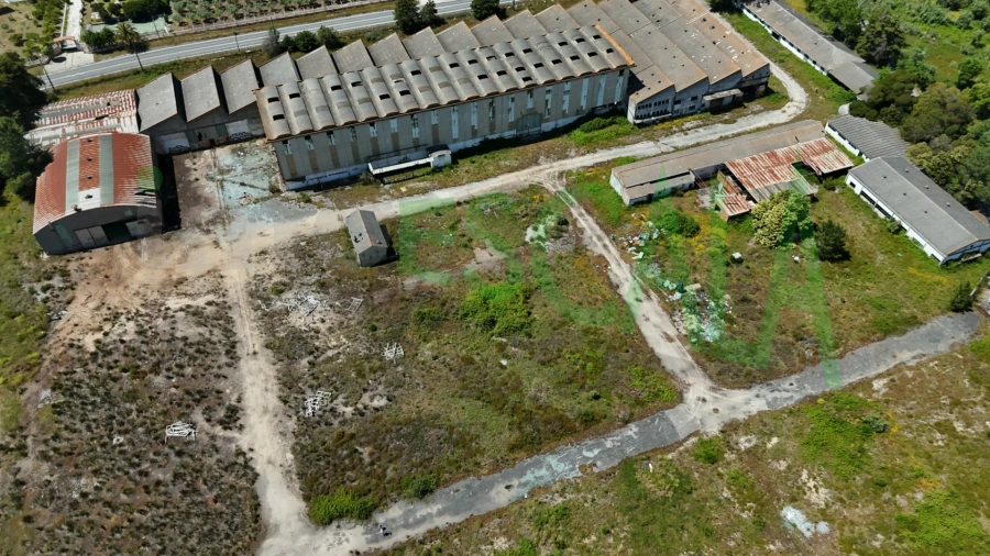 Armazém para Venda em Vale da Pedra Foto 40