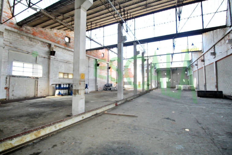 Armazém para Venda em Vale da Pedra Foto 16