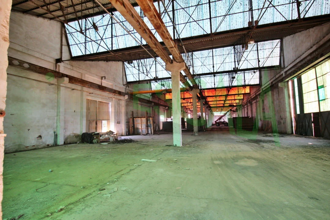 Armazém para Venda em Vale da Pedra Foto 12