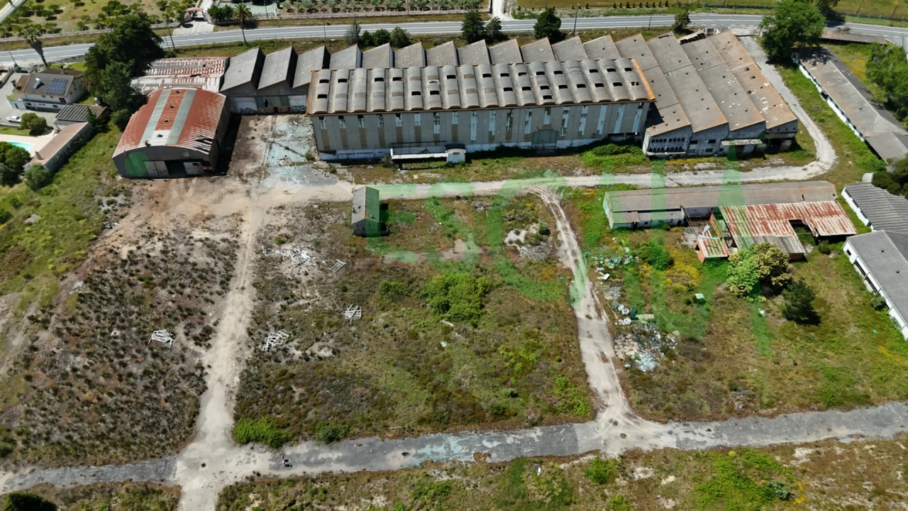 Armazém para Venda em Vale da Pedra Foto 2