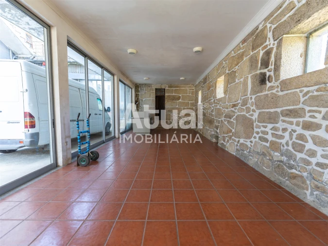 Armazém para Arrendamento em Caldelas Foto 4