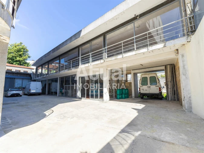 Armazém para Arrendamento em Caldelas Foto 2