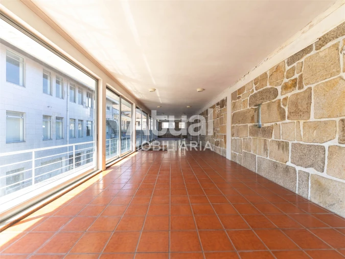 Armazém para Arrendamento em Caldelas Foto 9