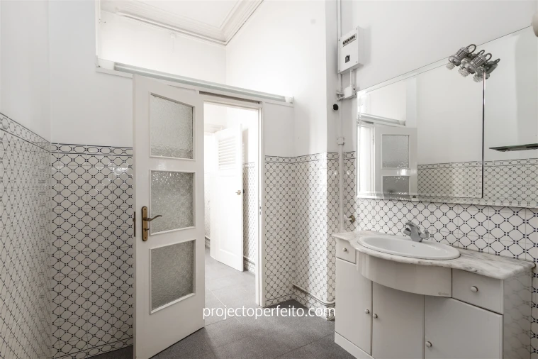 Prédio para Venda em Lordelo do Ouro e Massarelos Foto 20