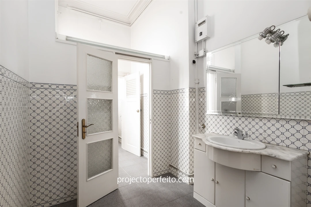 Prédio para Venda em Lordelo do Ouro e Massarelos Foto 20