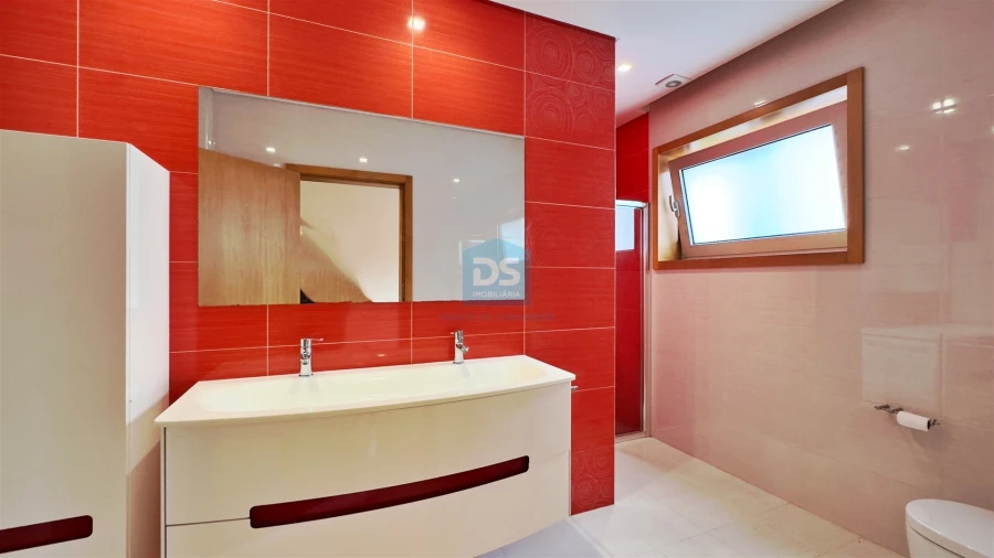 Moradia T3 para Venda em Macieira Foto 12