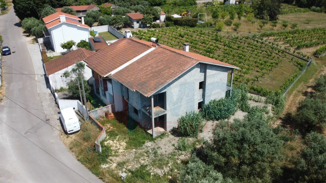 Moradia T4 para Venda em Souselas e Botão Foto 2