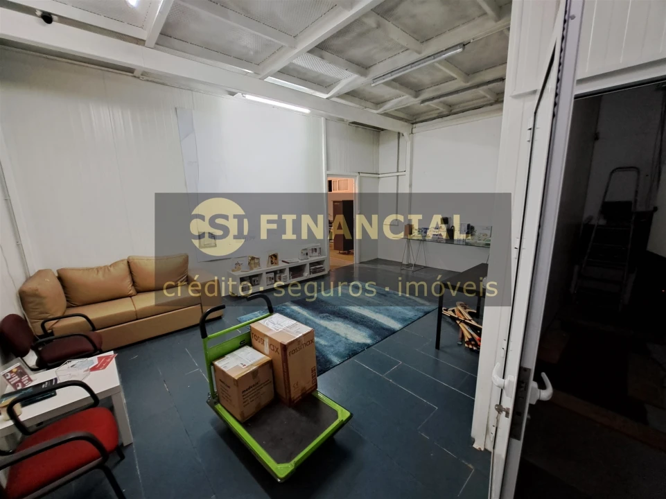 Armazém para Venda em Esmoriz Foto 2