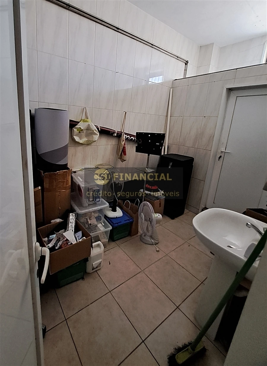 Armazém para Venda em Esmoriz Foto 13