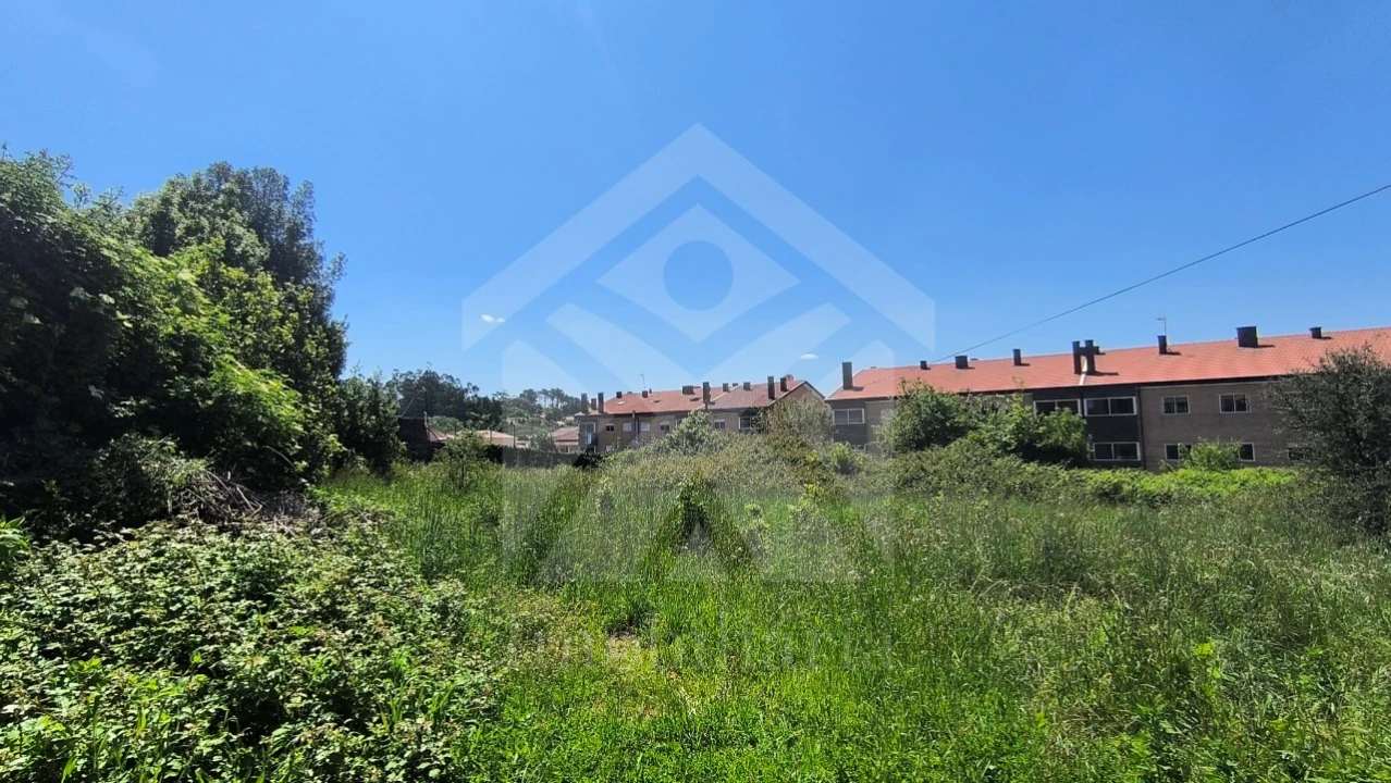 Terreno para Venda em Touguinha e Touguinhó Foto 1