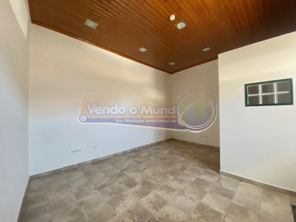 Loja para Venda em Benavente Foto 3