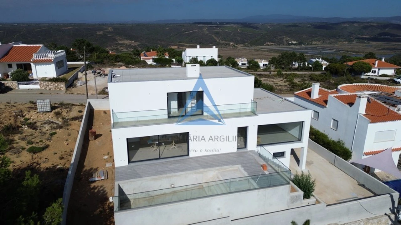 Moradia T4 para Venda em Aljezur Foto 8