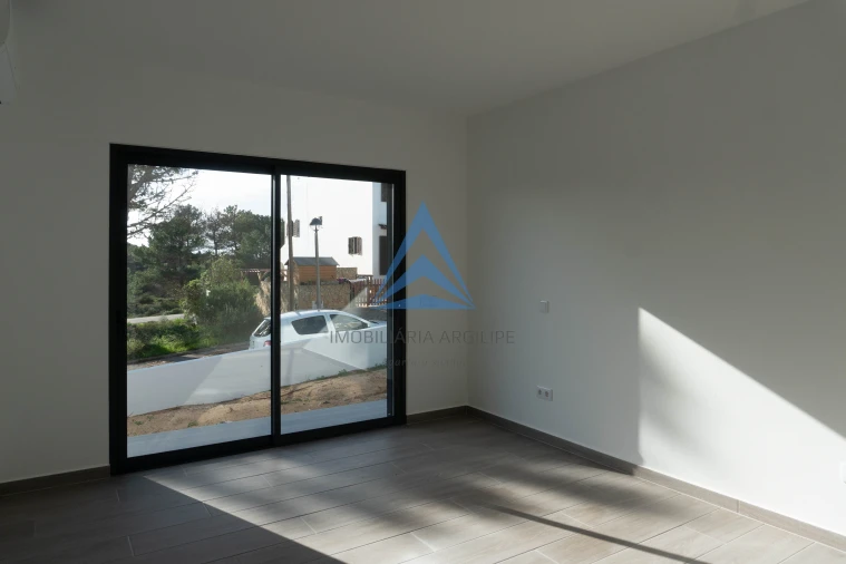 Moradia T4 para Venda em Aljezur Foto 12