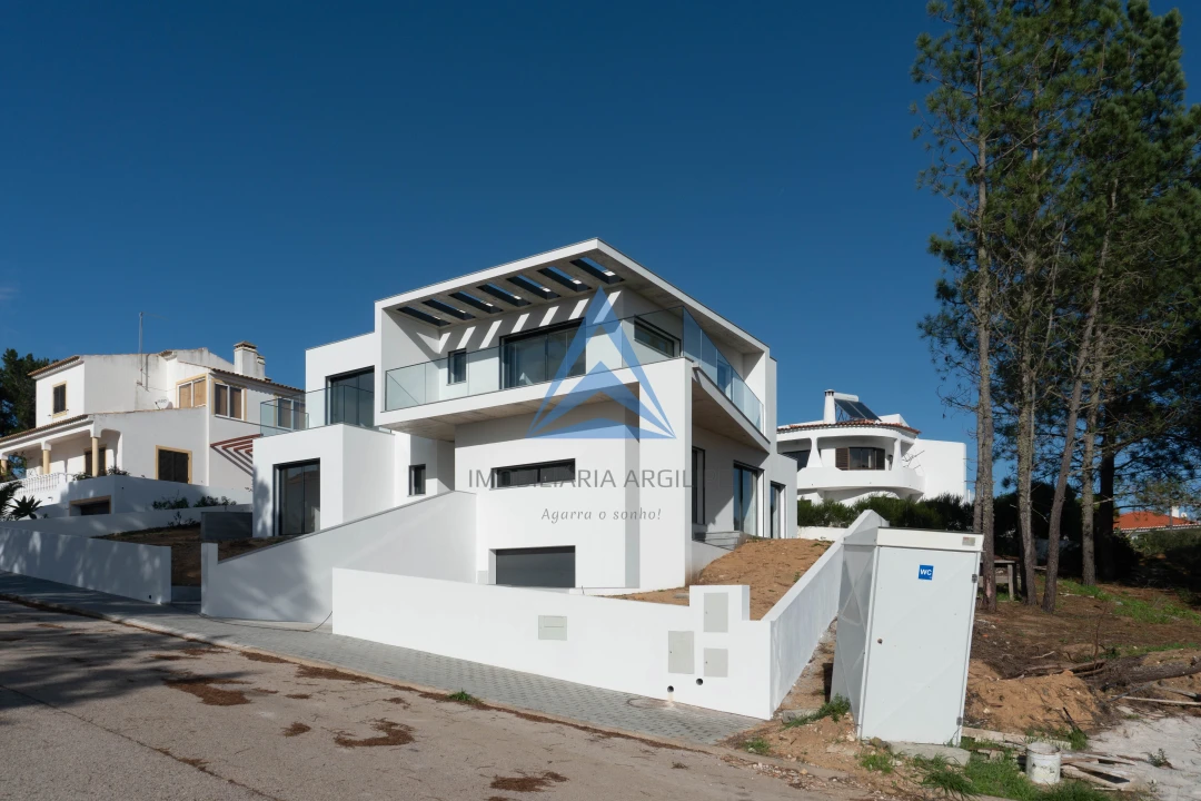 Moradia T4 para Venda em Aljezur Foto 3