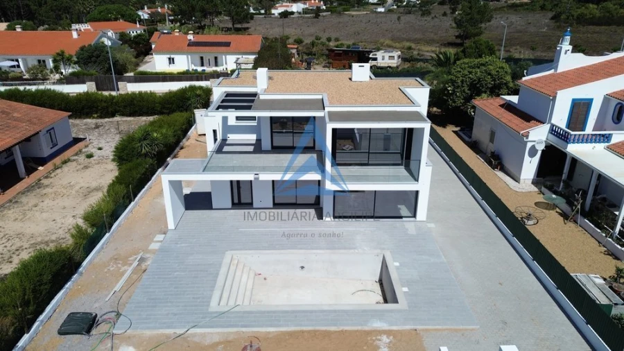 Moradia T3 para Venda em Aljezur Foto 1