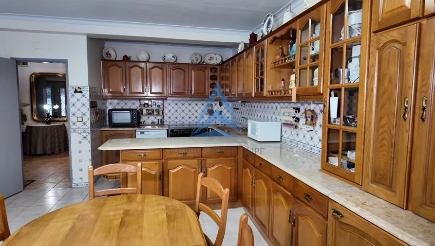 Moradia T5 para Venda em Vermoil Foto 17