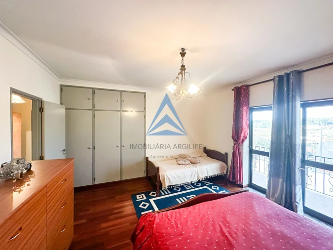 Moradia T5 para Venda em Vermoil Foto 17