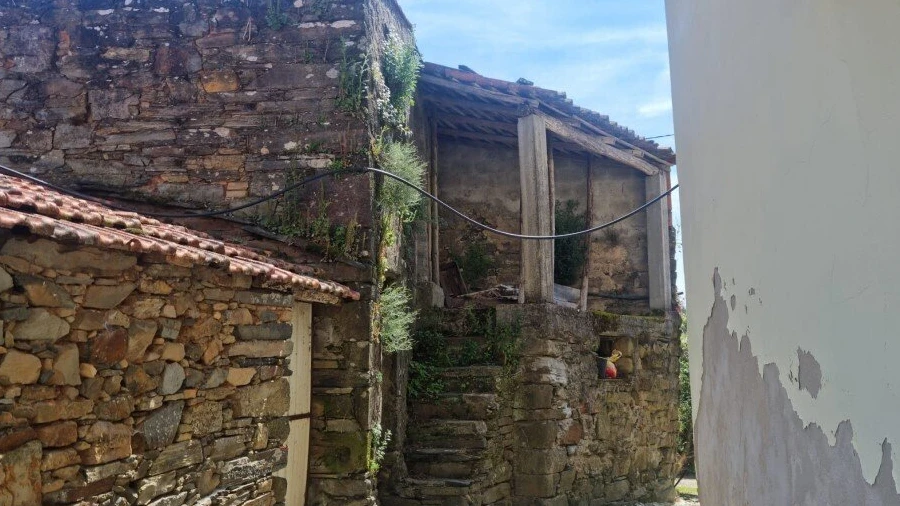 Armazém para Venda em Ermida e Figueiredo