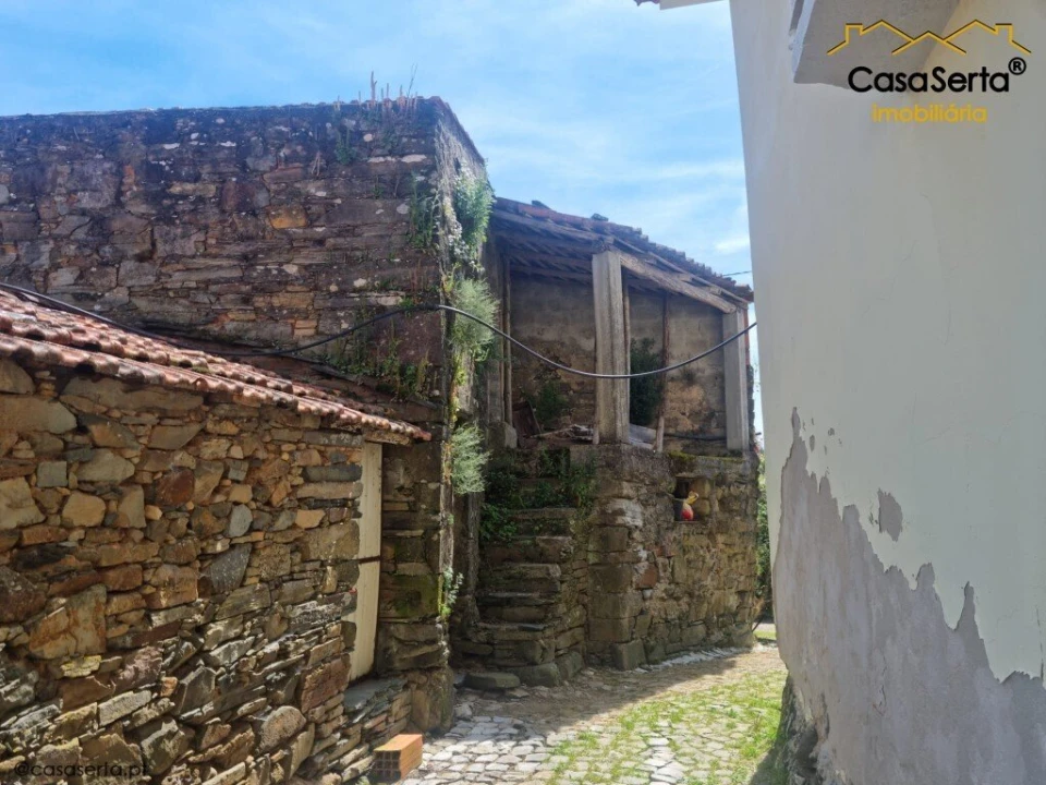 Armazém para Venda em Ermida e Figueiredo Foto 1