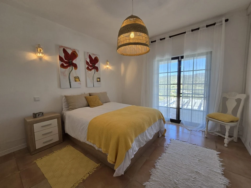 Quinta T3 para Venda em Santa Catarina da Fonte do Bispo Foto 6