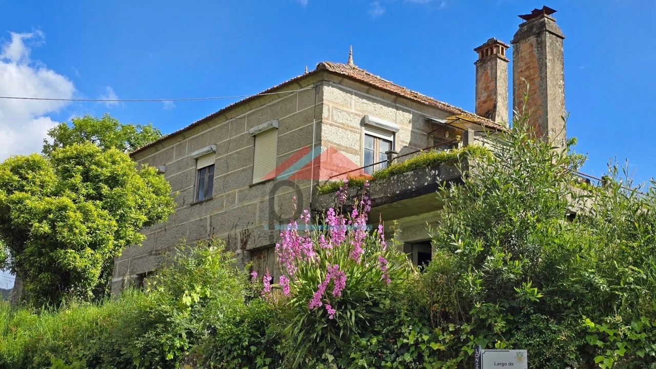Moradia T3 para Venda em Longos Vales Foto 1
