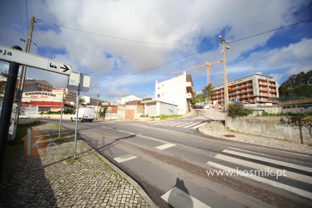 Loja para Venda em Pontinha e Famões Foto 9