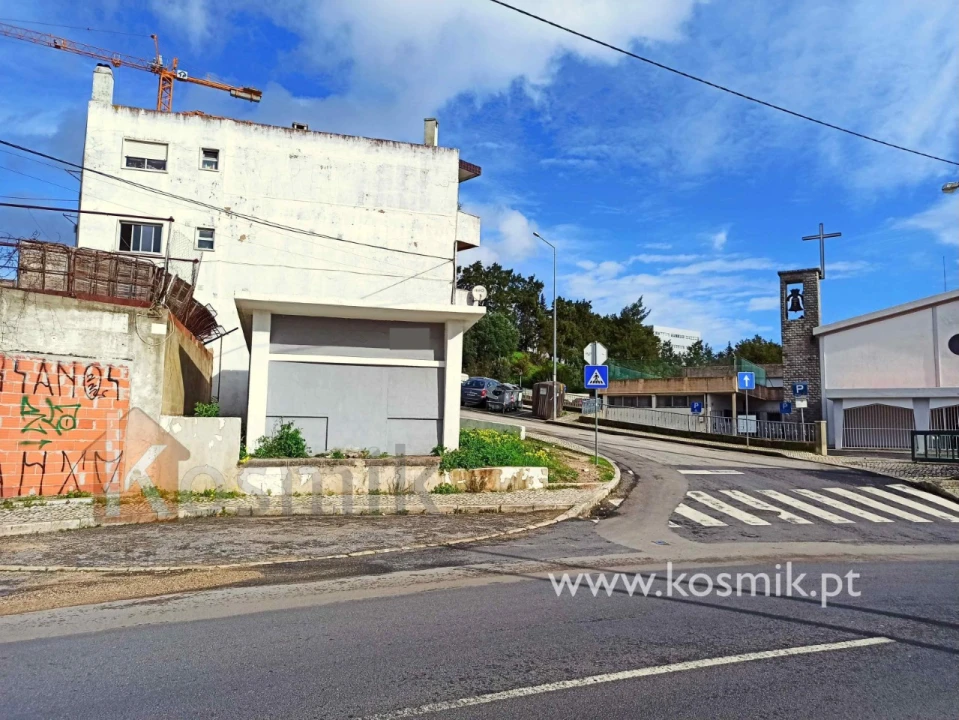 Loja para Venda em Pontinha e Famões Foto 22