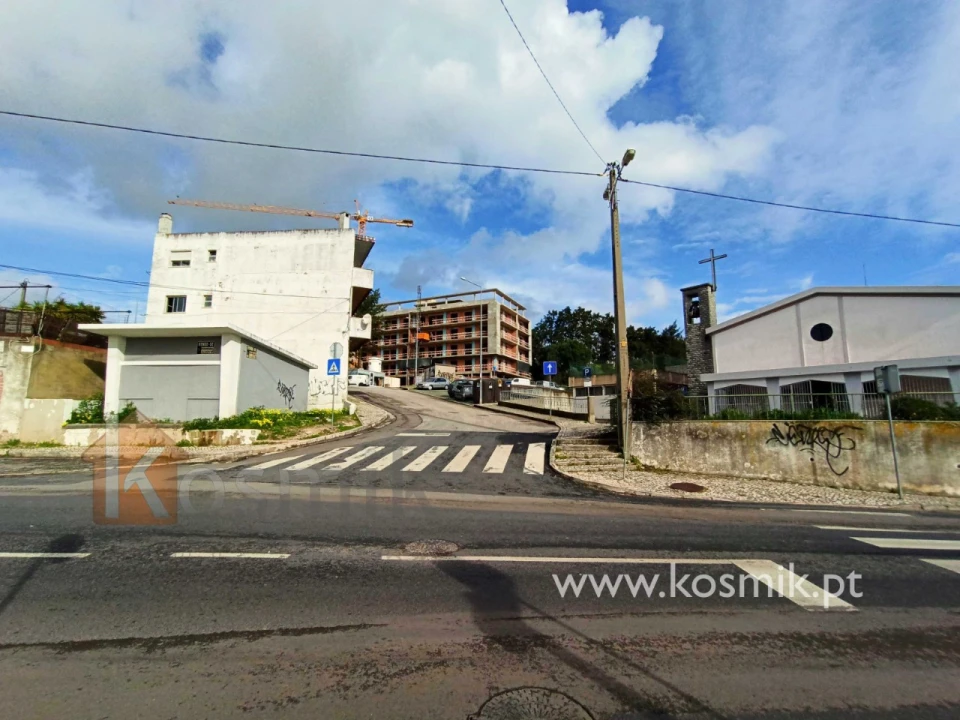 Loja para Venda em Pontinha e Famões Foto 23