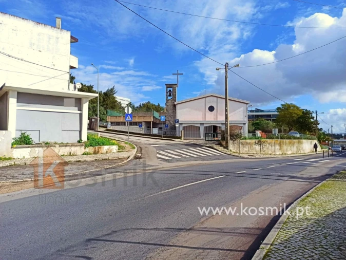 Loja para Venda em Pontinha e Famões Foto 2