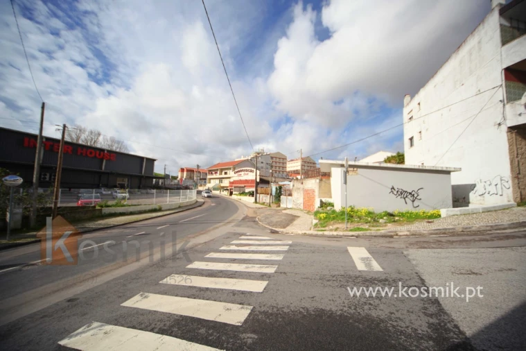 Loja para Venda em Pontinha e Famões Foto 6