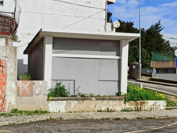 Loja para Venda em Pontinha e Famões Foto 21