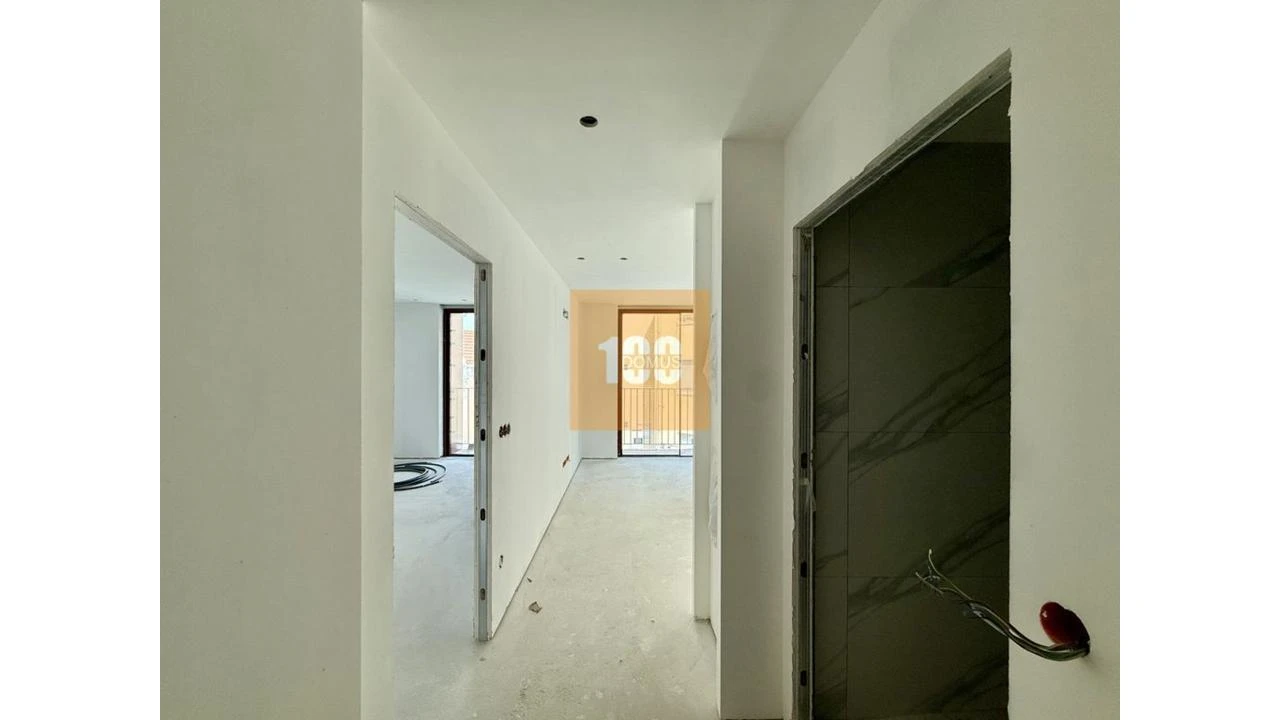 Apartamento T1 para Venda em Cedofeita, Santo Ildefonso, Sé, Miragaia, São Nicolau e Vitória Foto 9