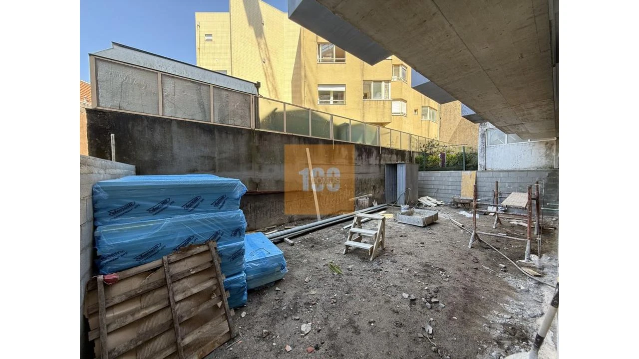 Apartamento T2 para Venda em Cedofeita, Santo Ildefonso, Sé, Miragaia, São Nicolau e Vitória Foto 13