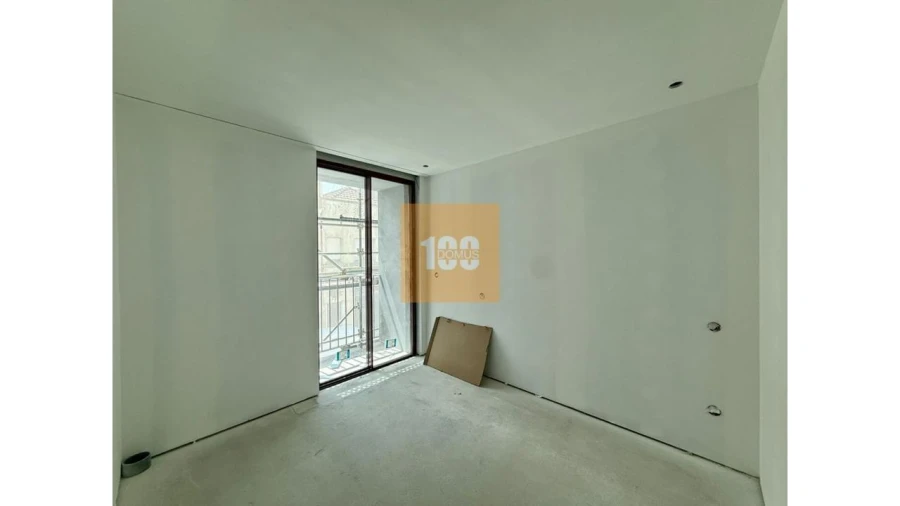 Apartamento T1 para Venda em Cedofeita, Santo Ildefonso, Sé, Miragaia, São Nicolau e Vitória Foto 18