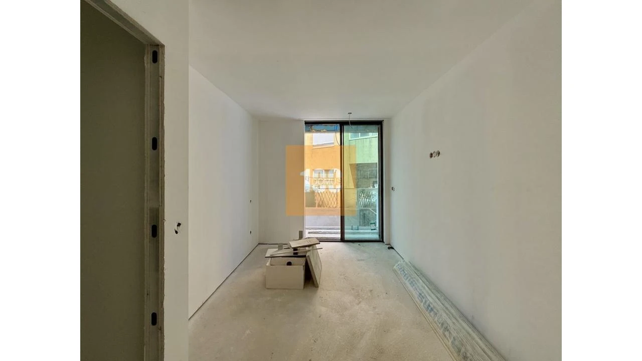 Apartamento T2 para Venda em Cedofeita, Santo Ildefonso, Sé, Miragaia, São Nicolau e Vitória Foto 9